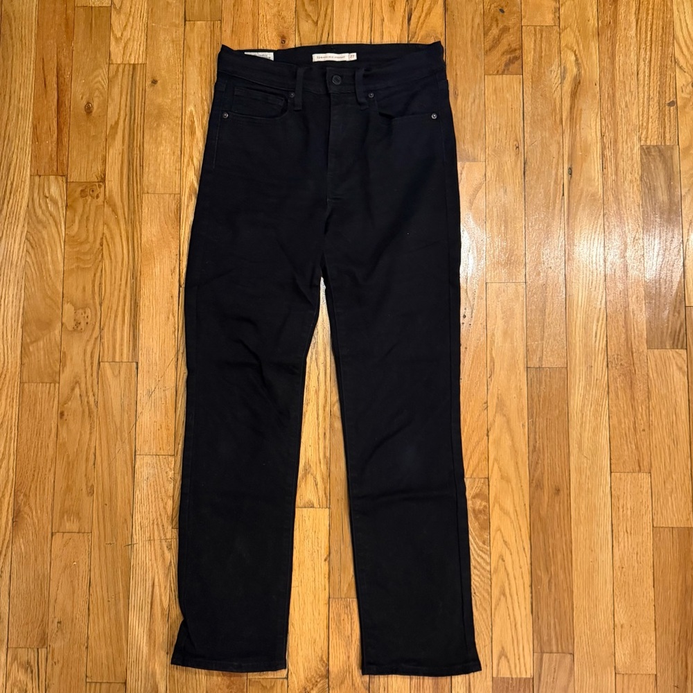 Levi’s Premium Black 724 High Rise Straight